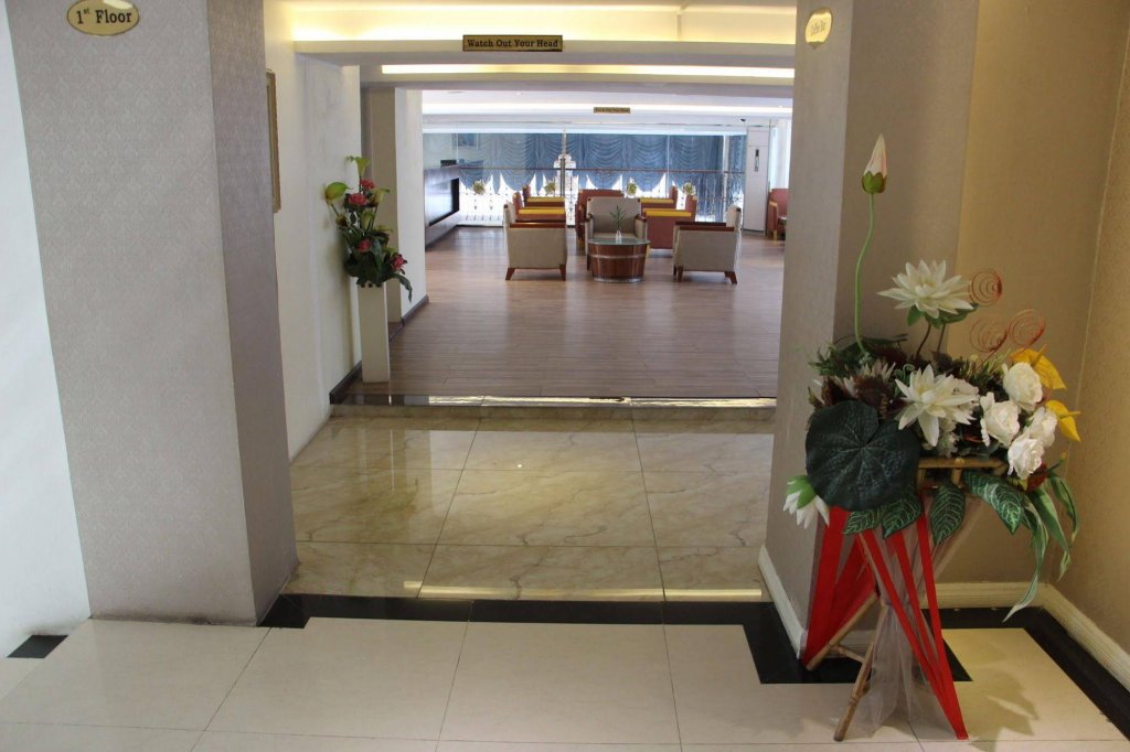 Фото Sunny Holiday Hotel