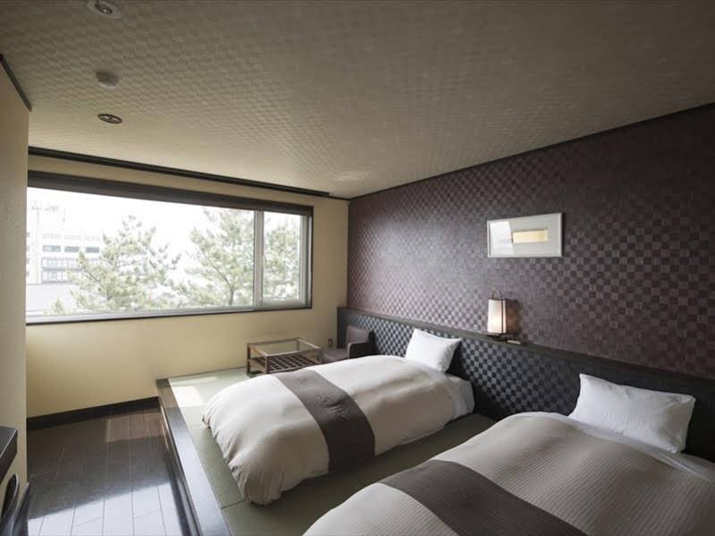 Фото Takamiya Yunohama Terrace Seiyou Saryo