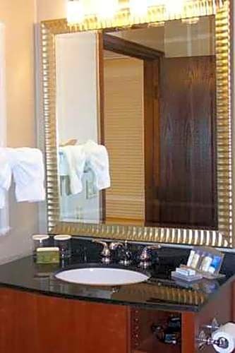 Фото Doubletree by Hilton Sacramento