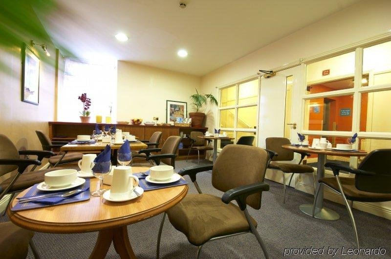 Фото Travelodge Dublin City Rathmines