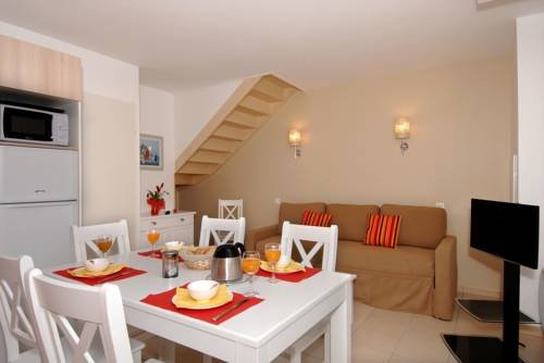 Фото Résidence Odalys Le Mas des Flamants