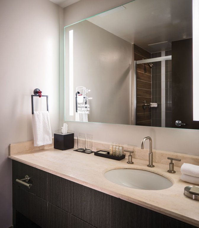 Фото Grand Plaza Hotel & Convention Center