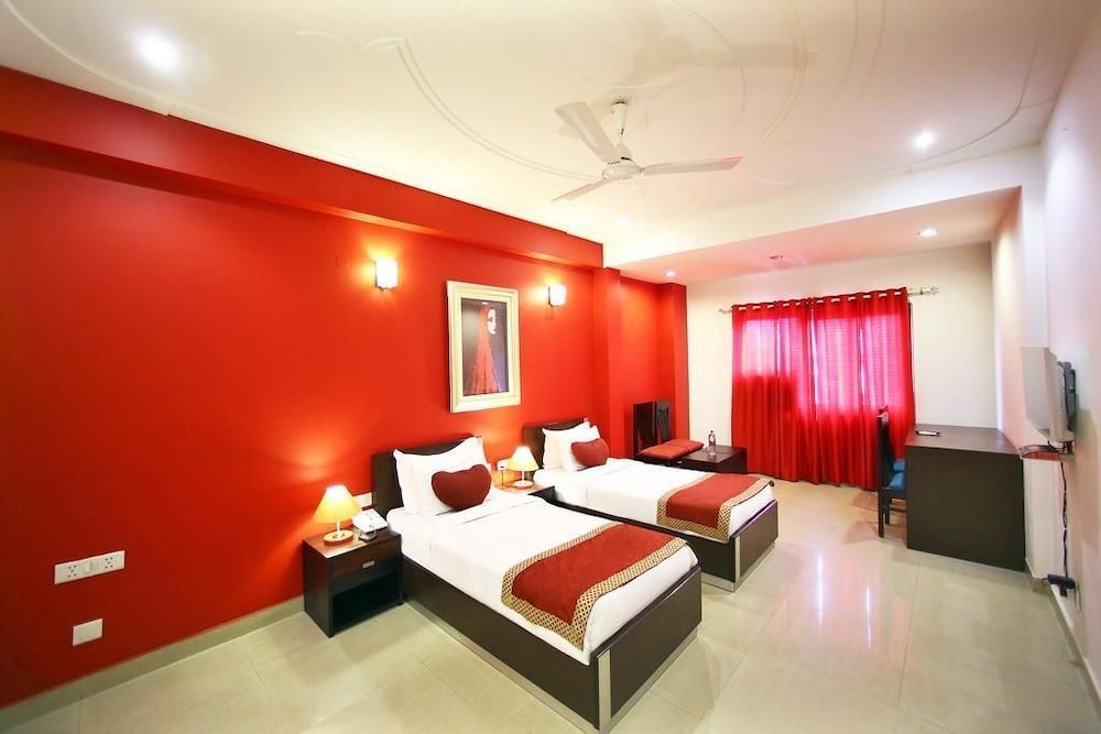 Фото отеля 2