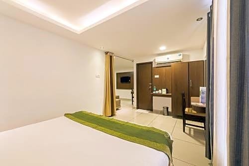 Фото Hotel South Avenue