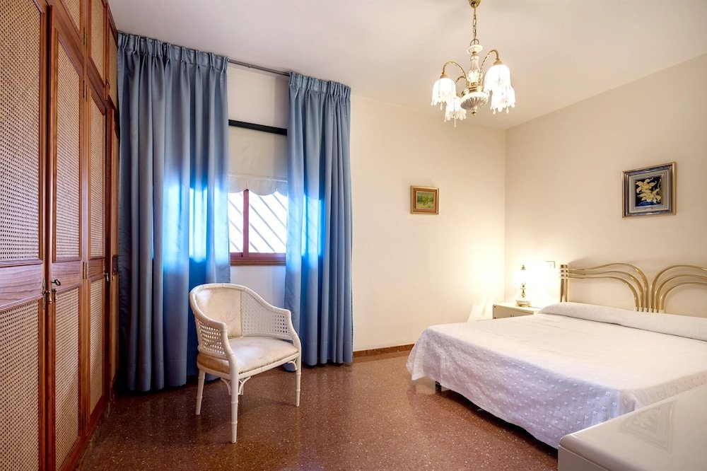 Фото Apartment With 3 Bedrooms in Las Palmas de Gran Canaria, With Wonderfu