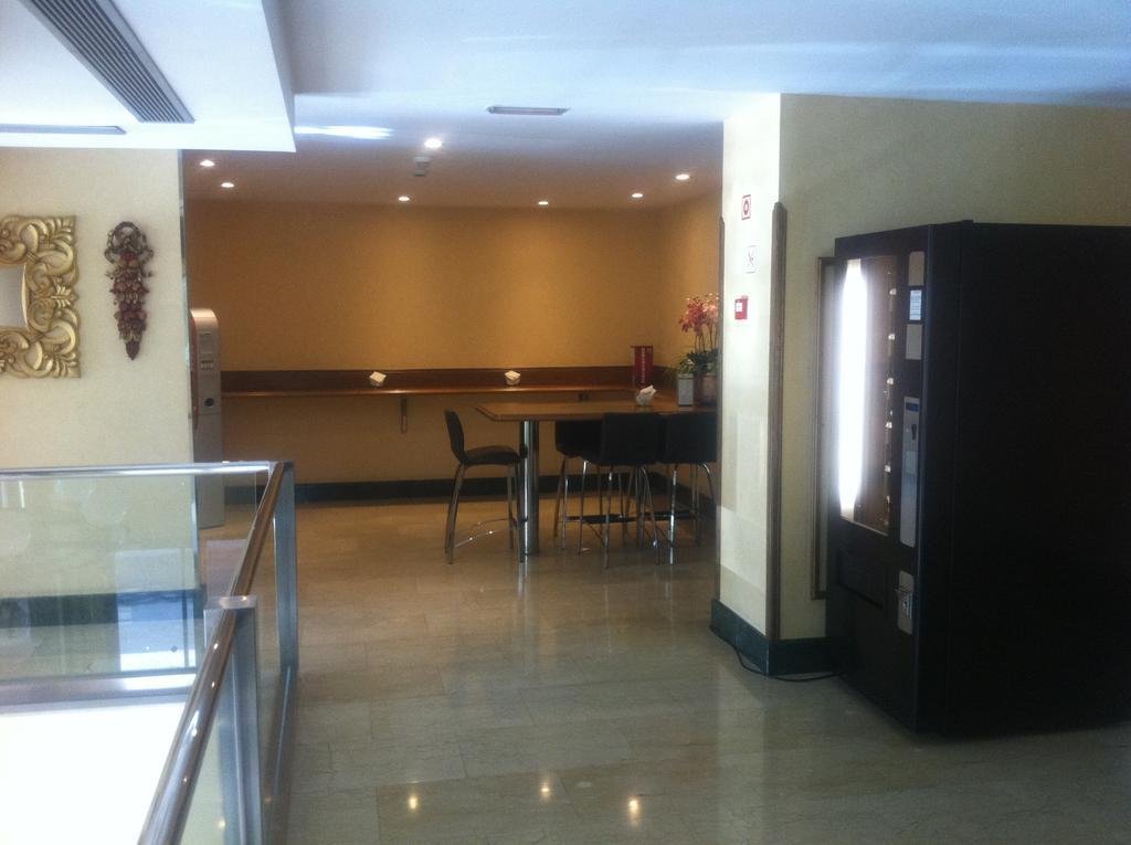 Фото Hotel Julia Madrid