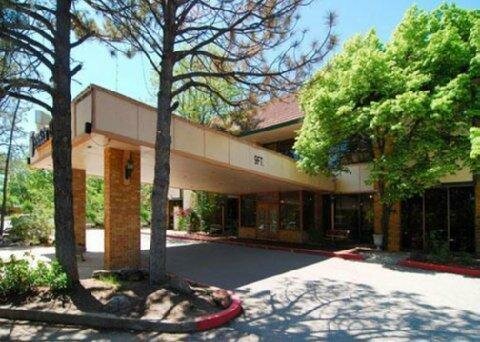 Гостиница Rodeway Inn & Suites Boulder Broker в Боулдере