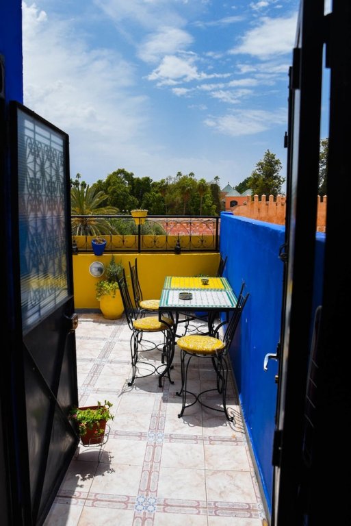 Фото Peace Hostel - Adults Only