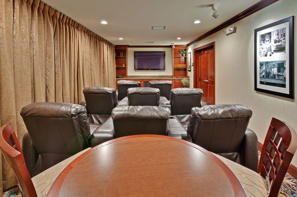 Фото Staybridge Suites Indianapolis-Carmel