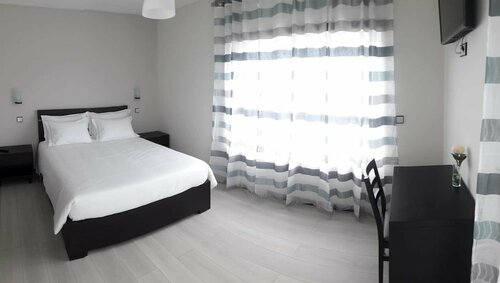 Гостиница Tires Guest House