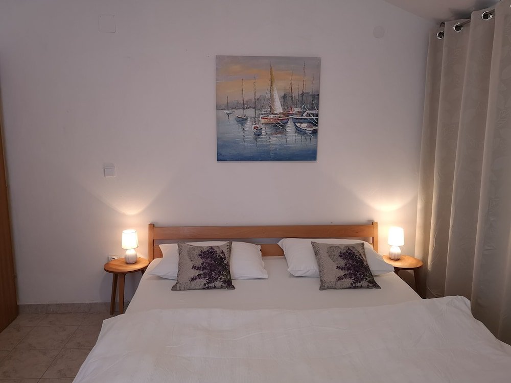 Фото Apartments and Room Thea