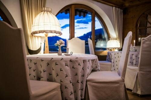 Внешний вид отеля Mareo Dolomites Hotel в Марео - Эннеберге - Мареббе, фото 5