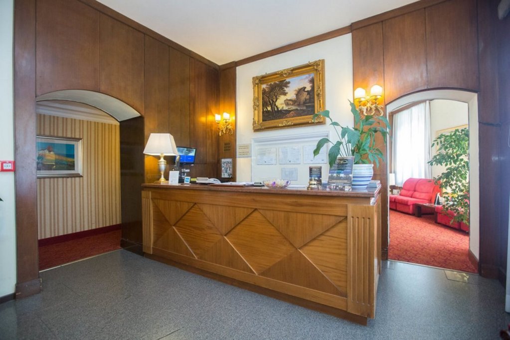 Фото The Cross Hotel