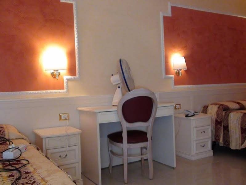 Фото Hotel Erdarelli