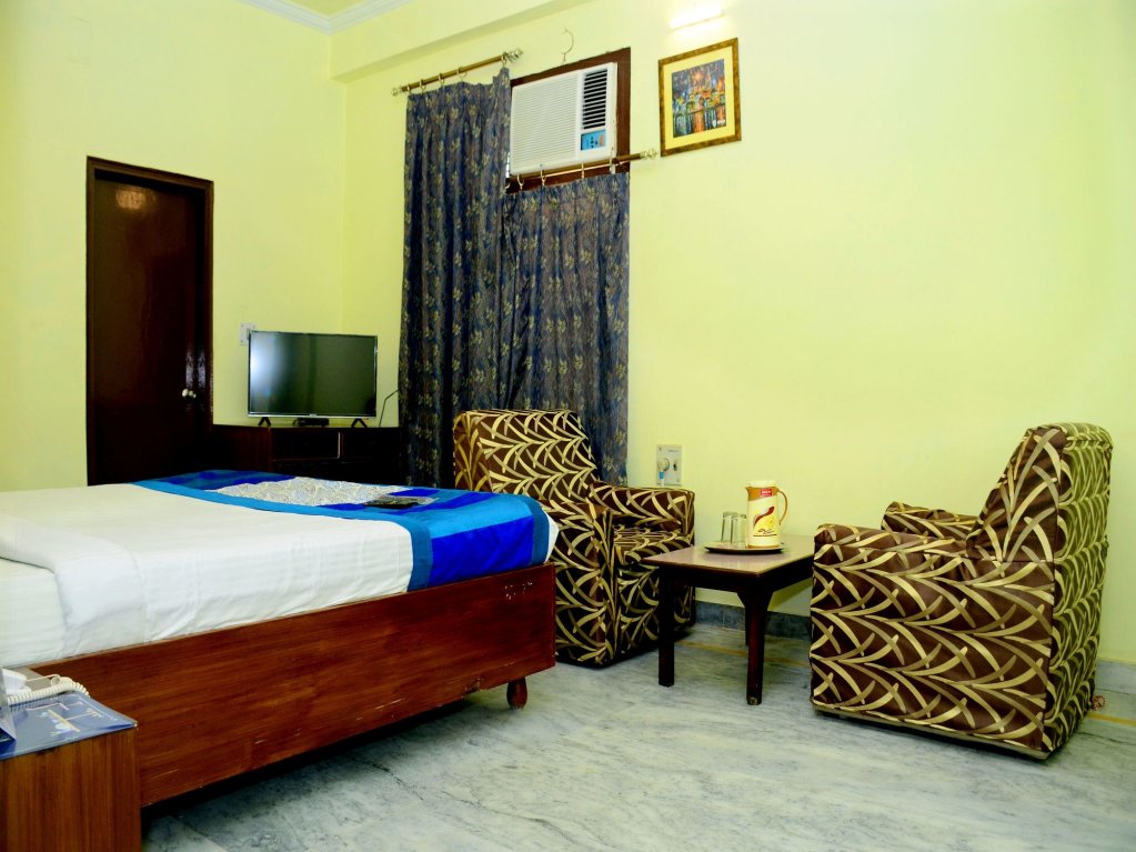 Фото Oyo 3071 Hotel Kamesh Hut