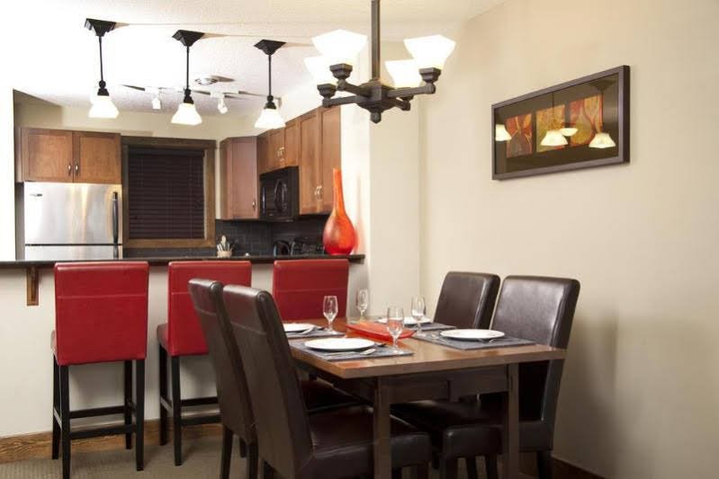 Фото Fire Mountain Lodge