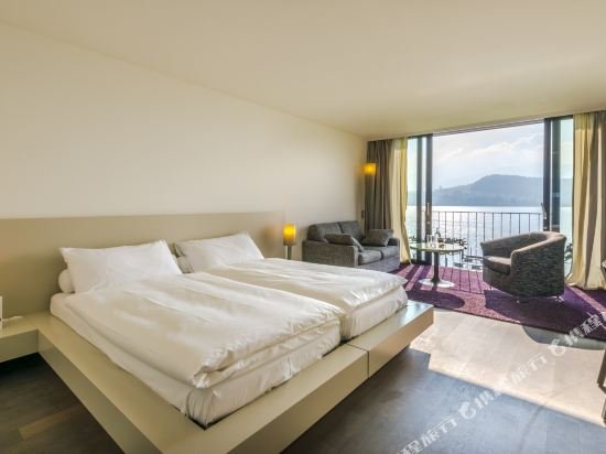 Фото Hermitage Lake Lucerne - Beach Club & Lifestyle Hotel