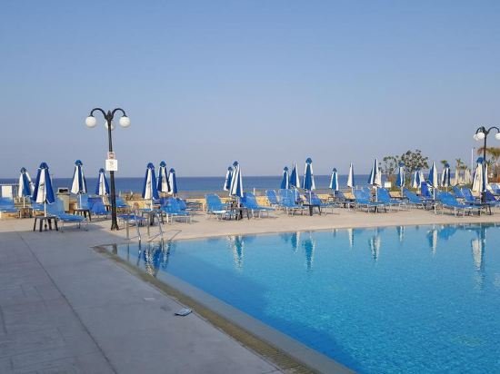 Фото Tetyk Hotel Apartments