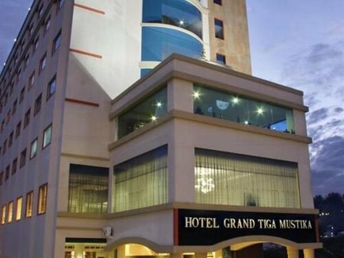 Гостиница Hotel Grand Tiga Mustika в Баликпапане