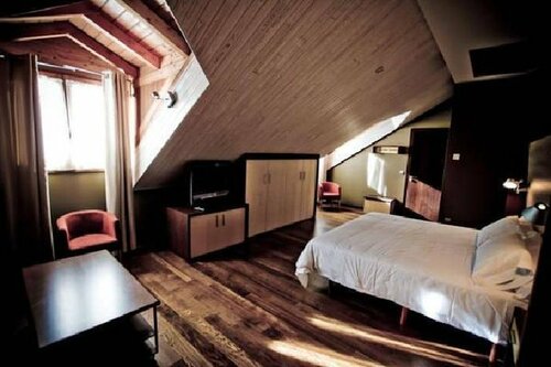 Гостиница Sommos Hotel Aneto в Арагоне