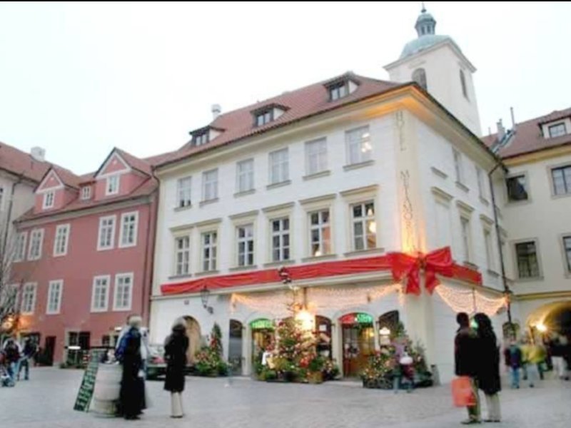 Фото отеля 1