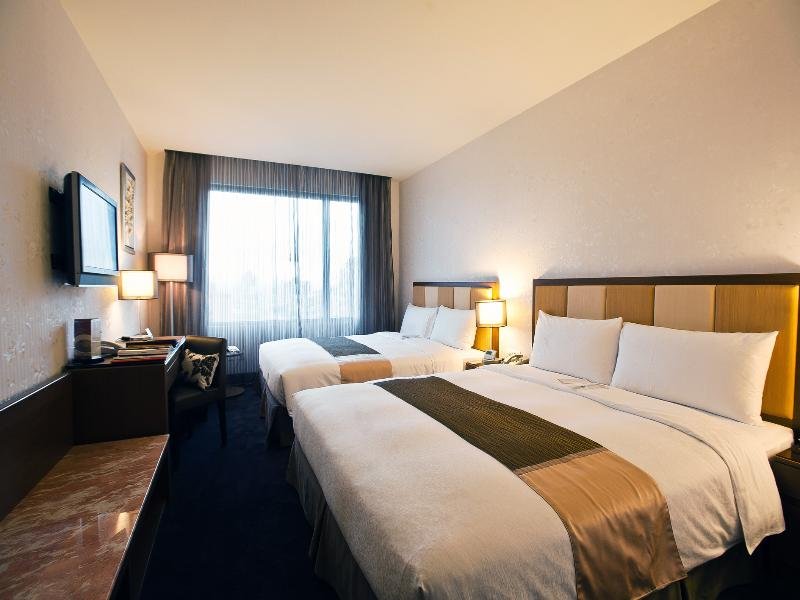 Фото Taipei Garden Hotel