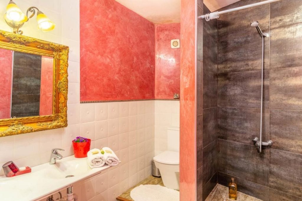 Фото Mallorca traditional village townhouse