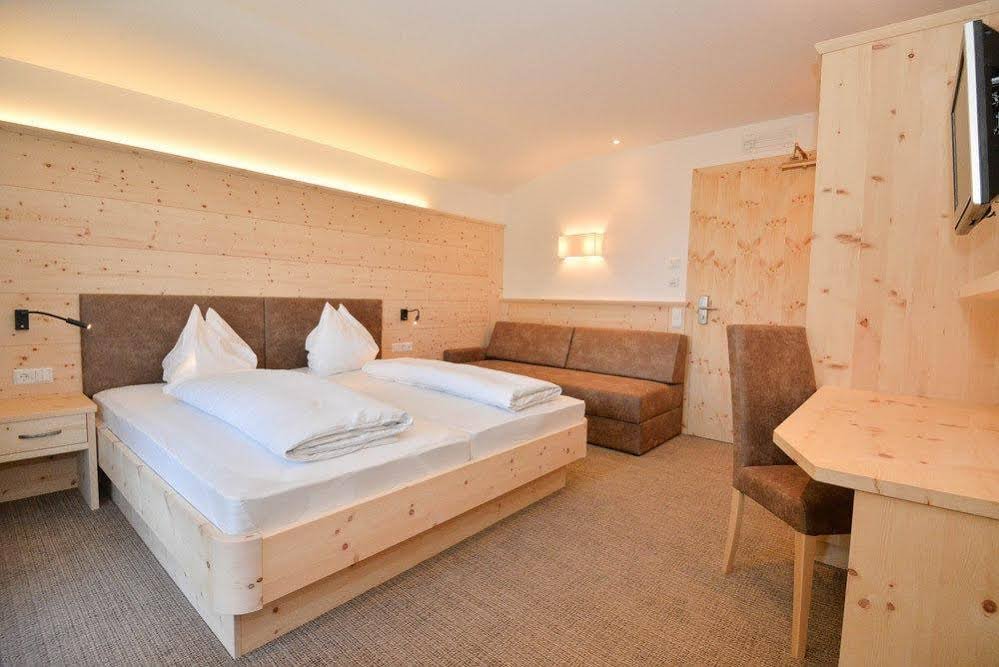 Фото Hotel Fernblick