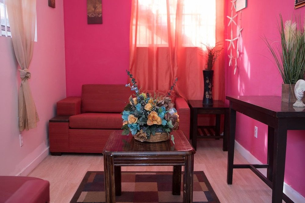 Фото Cocoplum Rest N Hideaway 1