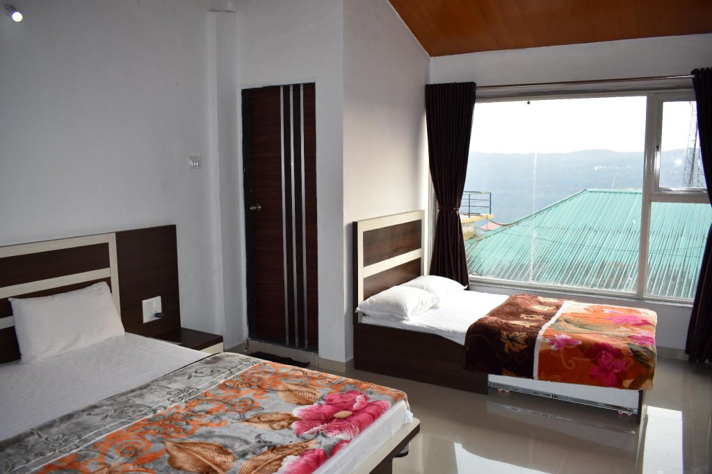 Фото Yashraj Residency