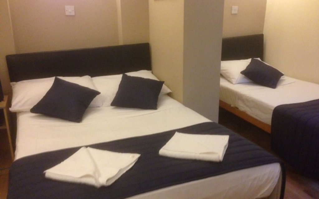 Фото Oxford Hotel Earl's Court