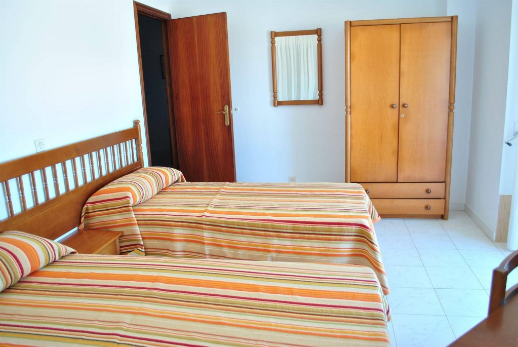 Фото Apartamentos Turisticos Suaces