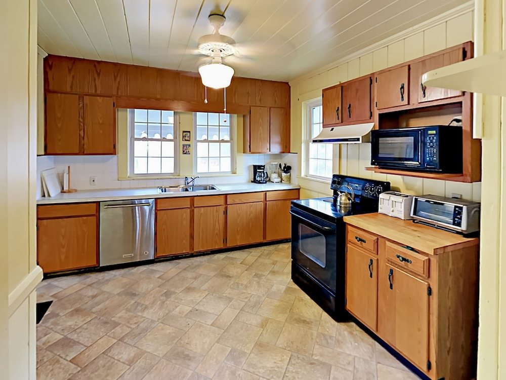 Фото 4200 N Ocean Blvd Home 6 Bedrooms 3 Bathrooms Home