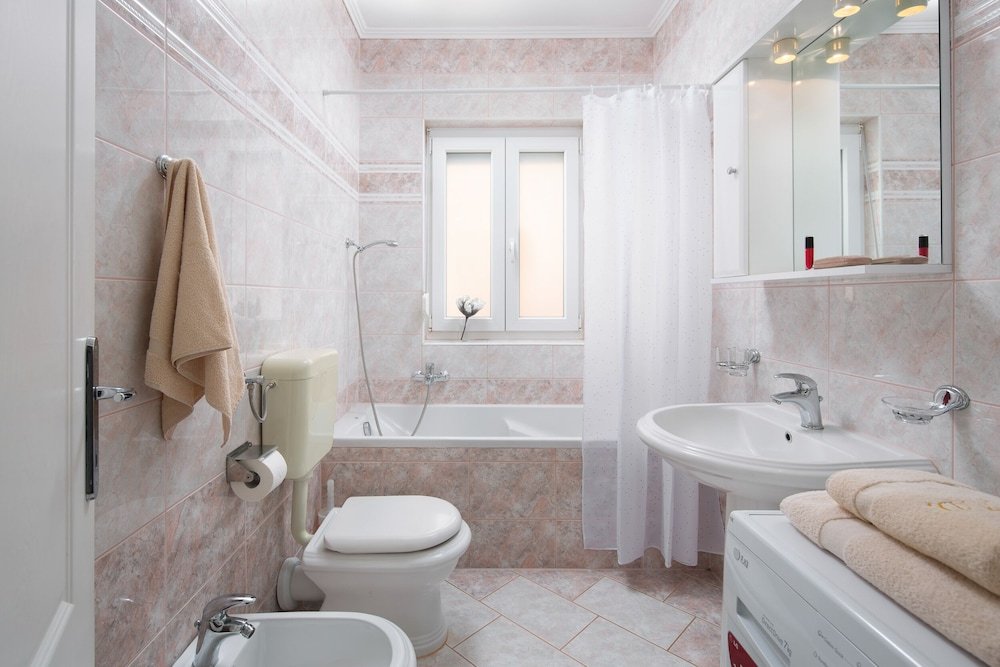 Фото Apartment Amadeus