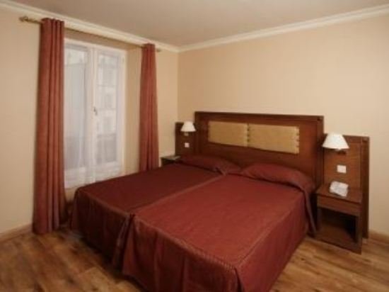 Фото 121 Paris Hotel