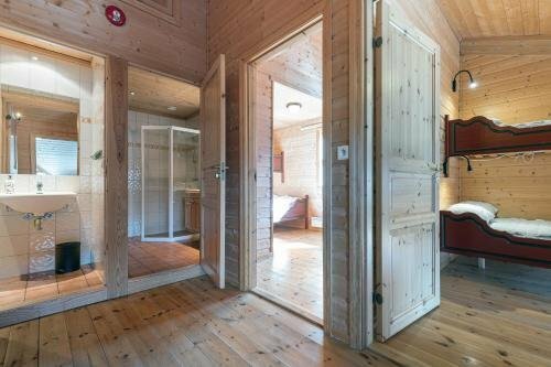 Апартаменты Saga Apartments в Бускеруде