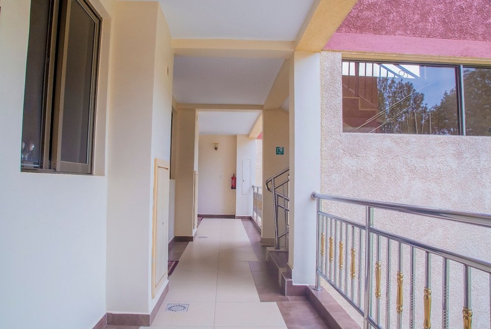 Фото Rohi Apartment Hotel