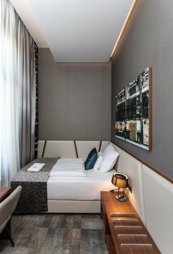 Гостиница Artis Boutique Hotel в Сомбатхее