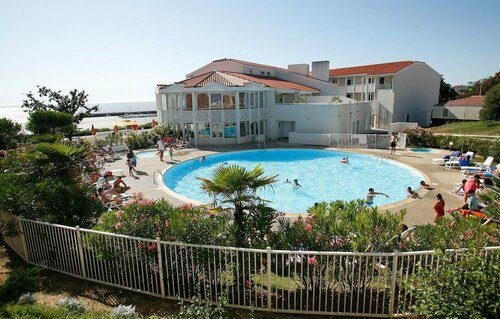 Гостиница Résidence Odalys Les Terrasses de Fort Boyard в Рошфоре
