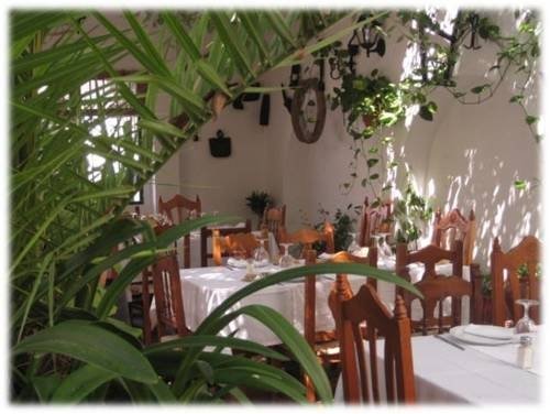 Фото Hotel Restaurante Blanco y Verde