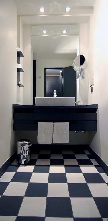 Фото The George Hotel