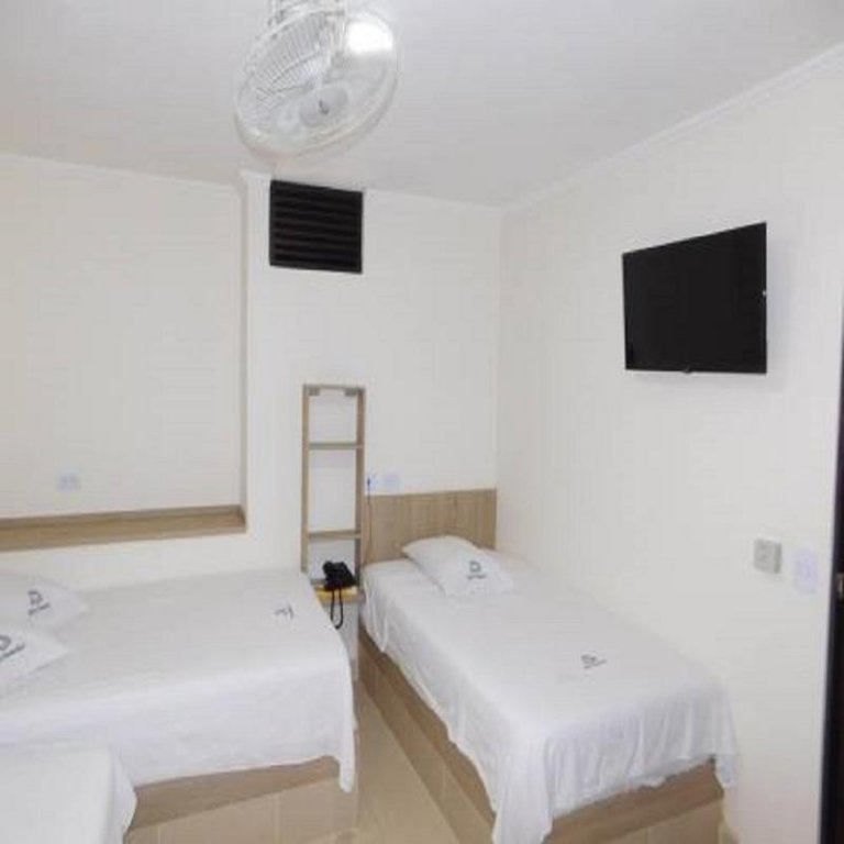 Фото Hotel Ruiseñor