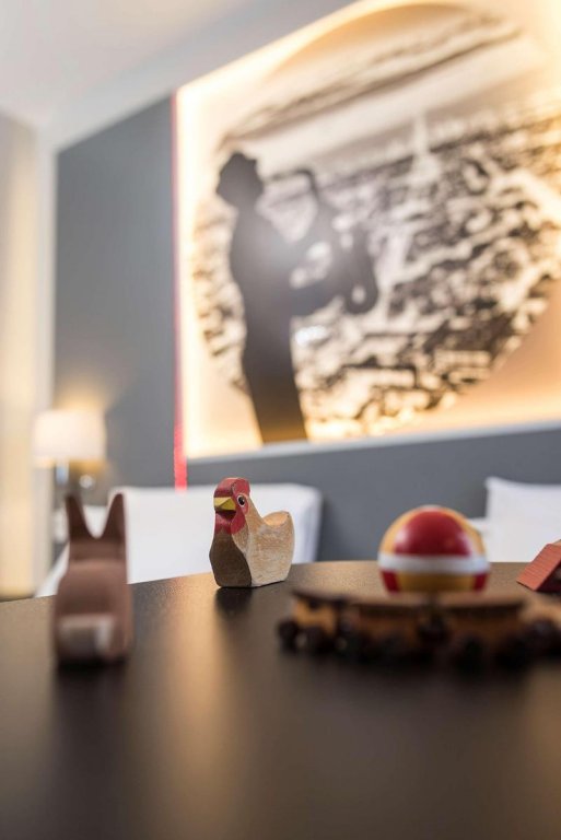 Фото Kyriad Paris Nord Porte de Saint Ouen