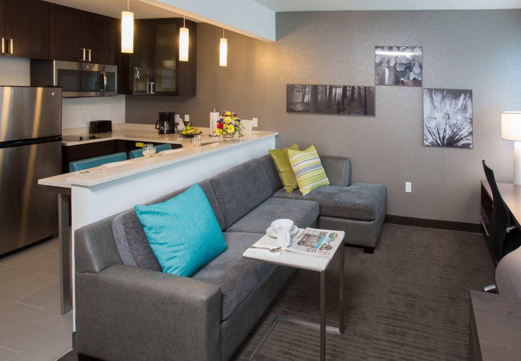 Фото Residence Inn New York The Bronx At Metro Center Atrium