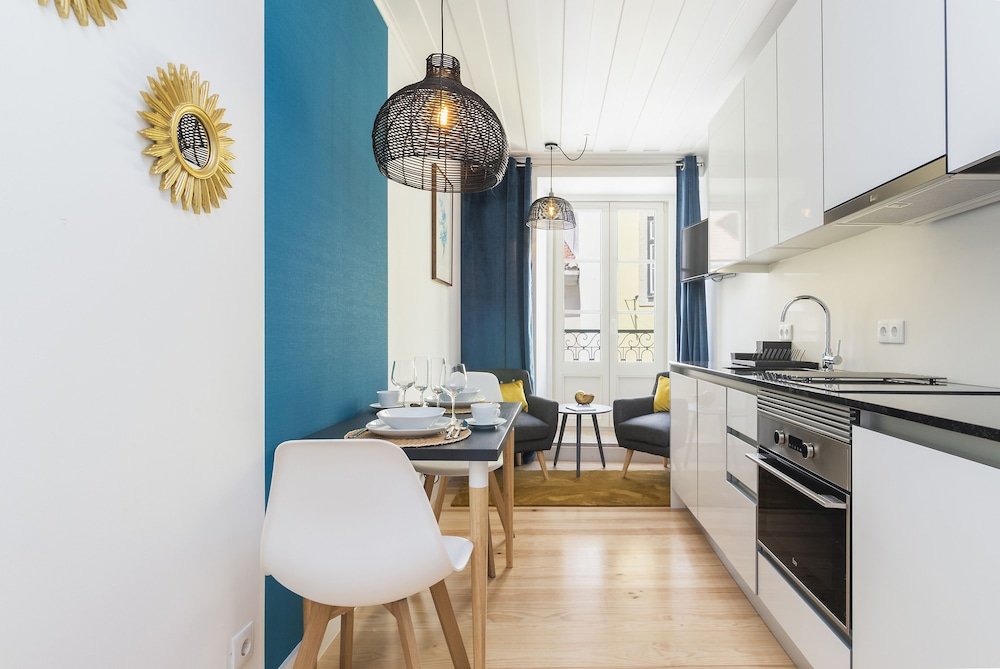 Фото Lisbon Inn Bica Suites