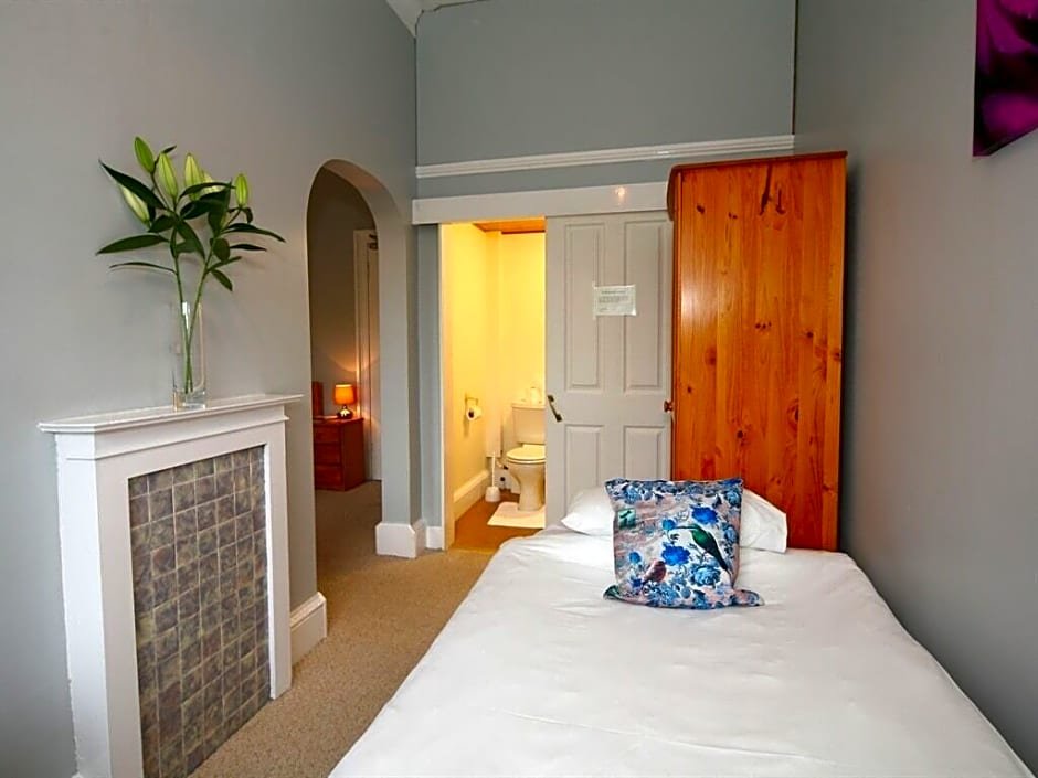 Фото Halcyon Hotel