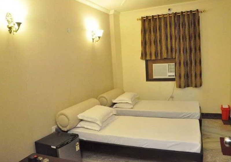 Фото Hotel Amrit Villa