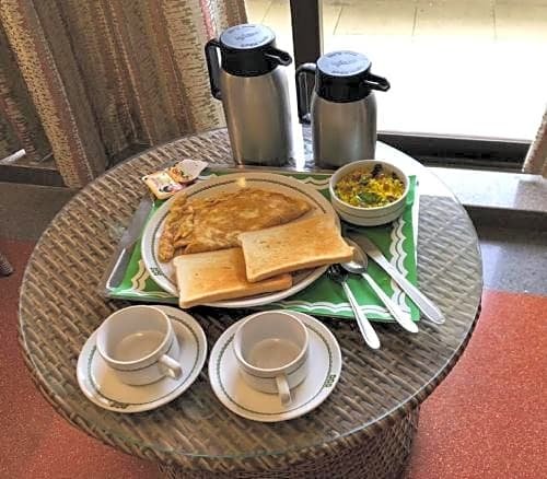 Фото Sea Green South Hotel