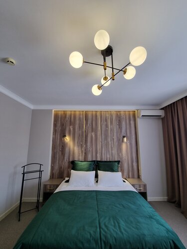 Внешний вид отеля Эмеральд в Тольятти, фото 5