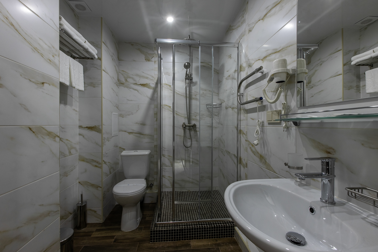 Фото Фемили отель